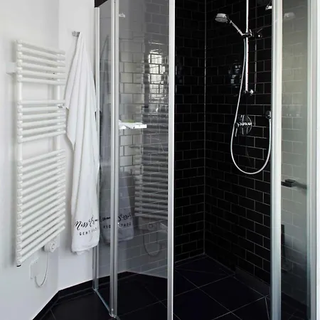 Miss Evans Lägenhet